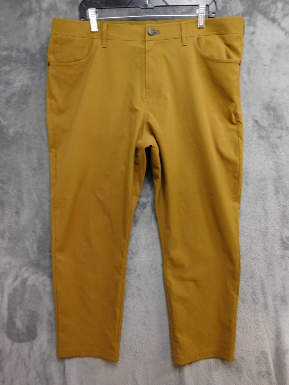 Public Rec Pants Mens 38x28 Gold Chino Slim Microfiber Pockets Easy Care Tapered